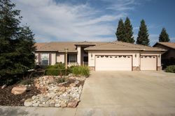  W Clinton Ct, Visalia CA