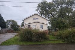 Pre-foreclosure in  W 13TH ST Erie, PA 16505