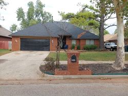 Pre-foreclosure in  SUNNY HOLLOW RD Edmond, OK 73012