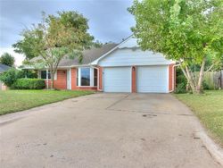 Pre-foreclosure in  NW 18TH TER Oklahoma City, OK 73127