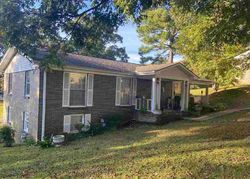 Pre-foreclosure in  MOUNTAIN CIR Birmingham, AL 35217