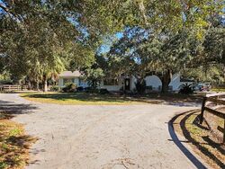 Pre-foreclosure in  SW 72ND CT Ocala, FL 34476