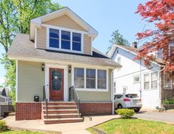Pre-foreclosure in  NEW ST Nutley, NJ 07110