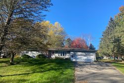 Pre-foreclosure Listing in GREEN ACRES DR CALEDONIA, MN 55921