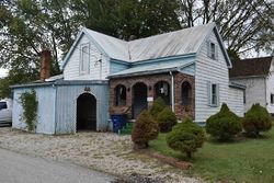 Pre-foreclosure in  E MARY ST Chandler, IN 47610