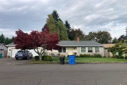 Pre-foreclosure in  NW 106TH ST Vancouver, WA 98685