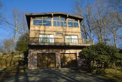 Pre-foreclosure in  ROUND HILL RD Armonk, NY 10504