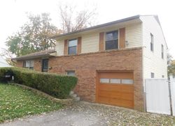Pre-foreclosure in  SHADY LANE RD Columbus, OH 43227