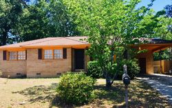 Pre-foreclosure in  DORCHESTER RD North Charleston, SC 29418