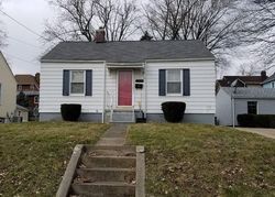 Pre-foreclosure in  BATTERY B ST Akron, OH 44305