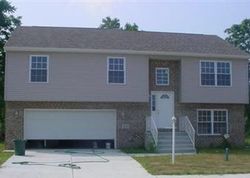 Pre-foreclosure Listing in SHAMROCK DR CHESTERTON, IN 46304