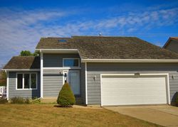 Pre-foreclosure Listing in N BRIDLE LN GURNEE, IL 60031