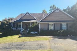 Pre-foreclosure in  HILLCREST RD Hogansville, GA 30230