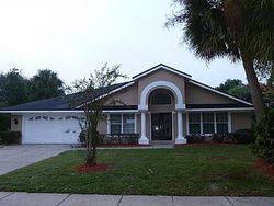 Pre-foreclosure in  POINTVIEW CIR Orlando, FL 32836