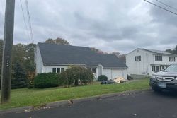 Pre-foreclosure Listing in LAUREL RDG OAKVILLE, CT 06779