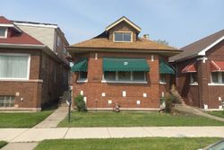 Pre-foreclosure in  S KINGSTON AVE Chicago, IL 60617