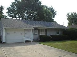 Pre-foreclosure in  AYLESWORTH DR Cleveland, OH 44130