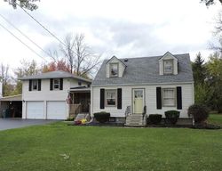 Pre-foreclosure Listing in SYLVAN PL NIAGARA FALLS, NY 14304