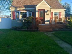 Pre-foreclosure in  AUDLEY CT Copiague, NY 11726