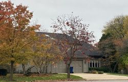 Pre-foreclosure in  CHIPPEWA DR Naperville, IL 60563