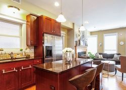 Pre-foreclosure in  N ASHLAND AVE  Chicago, IL 60613