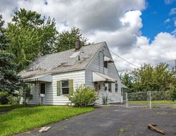 Pre-foreclosure Listing in N JERUSALEM RD LEVITTOWN, NY 11756