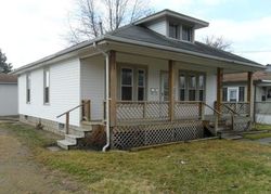 Pre-foreclosure in  INDIANA ST Zanesville, OH 43701