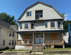 Pre-foreclosure Listing in BROAD ST PITTSTON, PA 18640