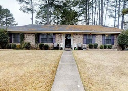 Pre-foreclosure in  FACTS CT Little Rock, AR 72209