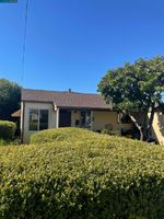 Pre-foreclosure in  VIA CHIQUITA San Lorenzo, CA 94580
