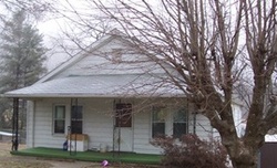 Pre-foreclosure Listing in ALBERT ST BLUEFIELD, VA 24605