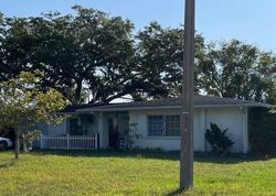 Pre-foreclosure in  PRUDENCE DR Sarasota, FL 34235