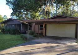 Pre-foreclosure in  HORSE LANDING RD Satsuma, FL 32189