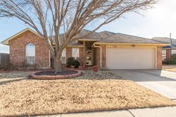 Pre-foreclosure in  NW 134TH ST Oklahoma City, OK 73142