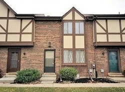 Pre-foreclosure in  SAXONY DR West Chester, OH 45069