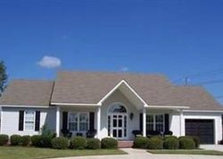 Pre-foreclosure in  WINDGATE DR Wilmington, NC 28412