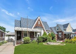 Pre-foreclosure in  FRANCIS LEWIS BLVD Springfield Gardens, NY 11413