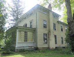 Pre-foreclosure Listing in LYDIUS ST FORT PLAIN, NY 13339