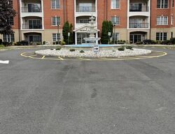 Pre-foreclosure in  REGENCY PL Woodbridge, NJ 07095