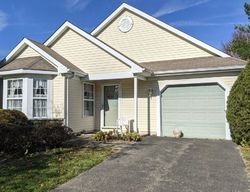  Schoolhouse Ln, Lakewood NJ