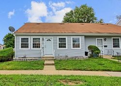 Pre-foreclosure Listing in COURS DE CLEMENCEAU UNIT F FREEHOLD, NJ 07728