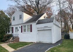 Pre-foreclosure in  JOUET ST Roselle, NJ 07203