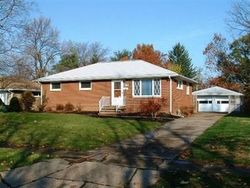 Pre-foreclosure in  HIGH ST Elyria, OH 44035