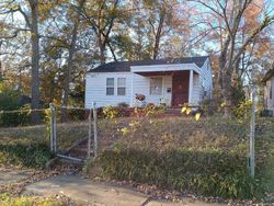 Pre-foreclosure in  OAKLAND AVE Birmingham, AL 35218