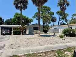 Pre-foreclosure in  NW 7TH ST Fort Lauderdale, FL 33311