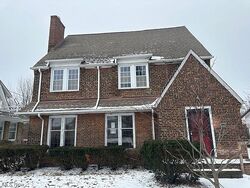 Pre-foreclosure in  ALBION RD Cleveland, OH 44120