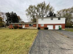 Pre-foreclosure Listing in LOWER BELLBROOK RD SPRING VALLEY, OH 45370
