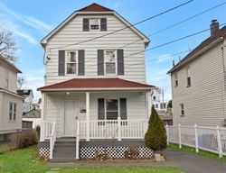 Pre-foreclosure in  JEROME PL Bloomfield, NJ 07003