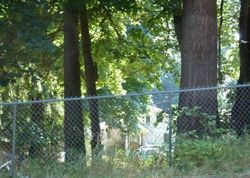 Pre-foreclosure in  LAKE FENWICK RD S Kent, WA 98032