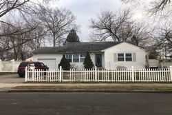 Pre-foreclosure in  CHYAM ST North Babylon, NY 11703